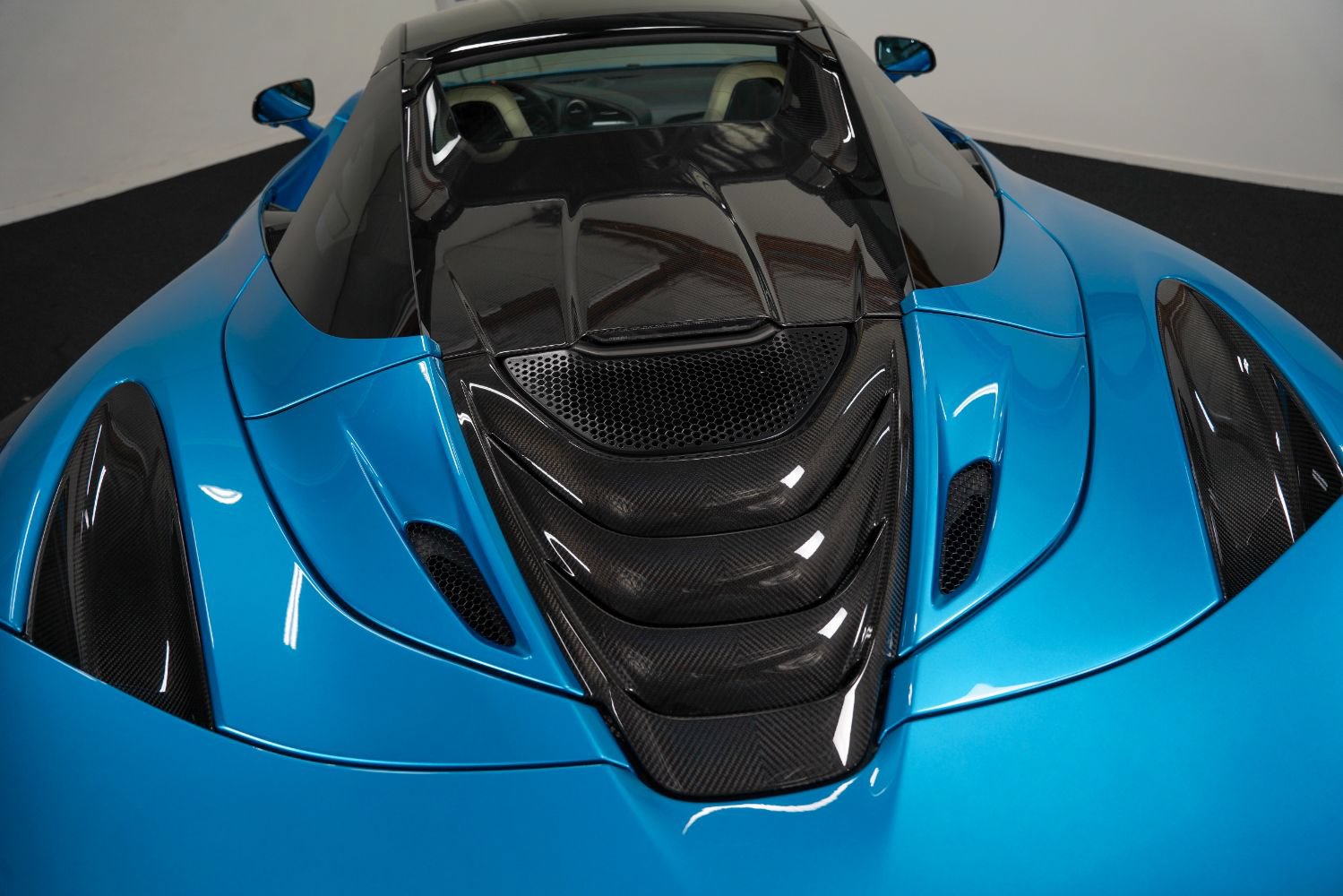 Used 2020 McLaren 720S Luxury photo 25