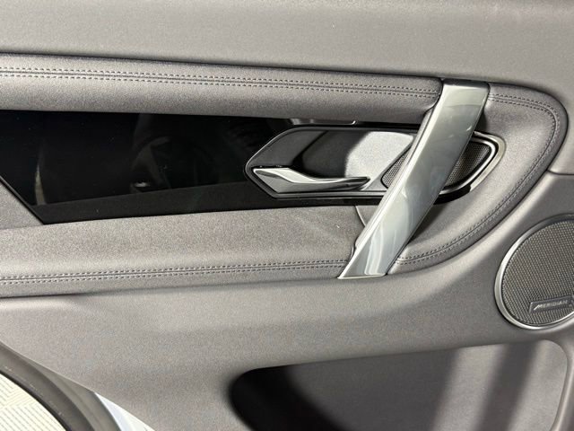 2025 Land Rover Discovery Sport S