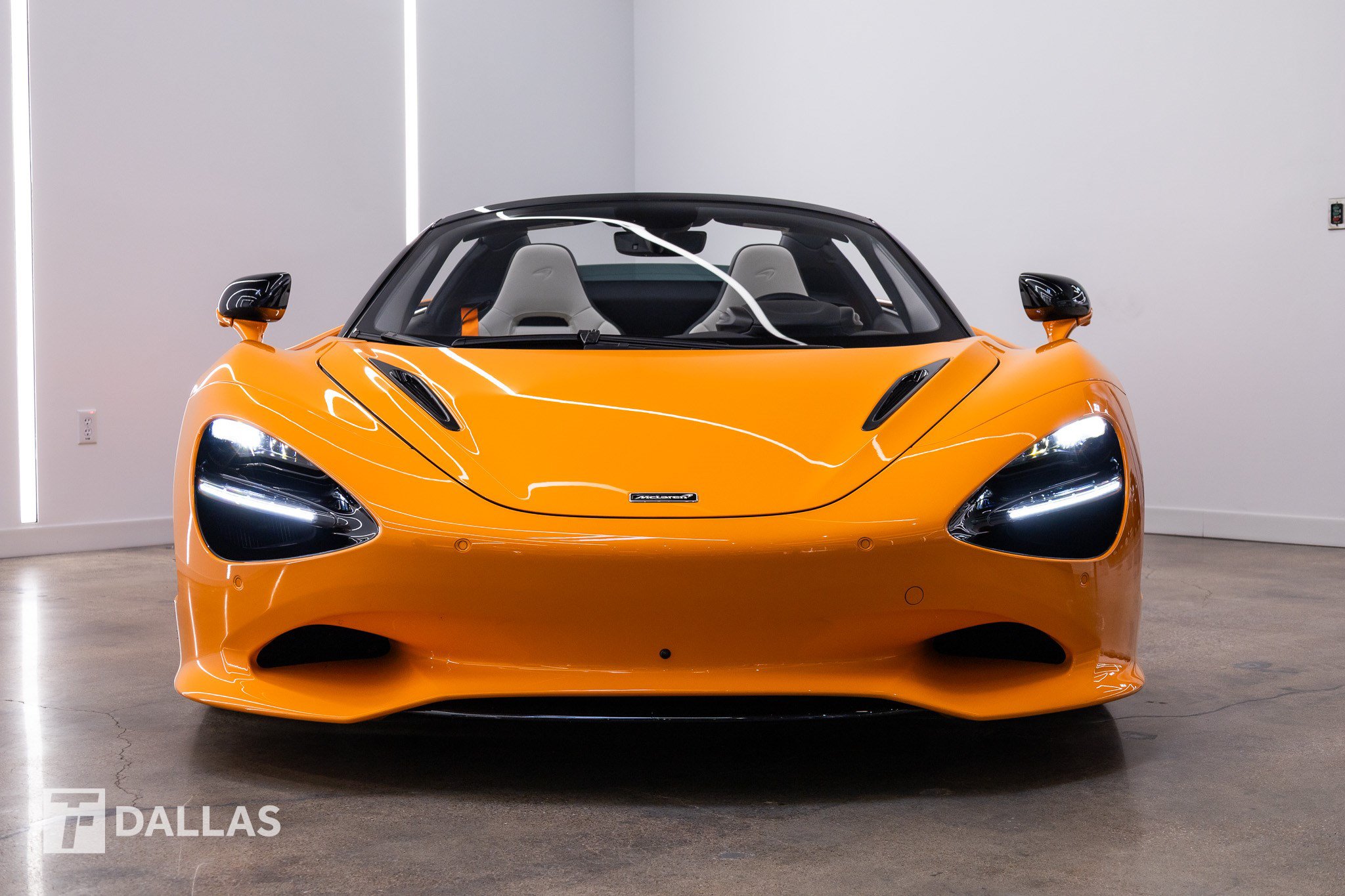 Used 2024 McLaren 750S Spider photo 6