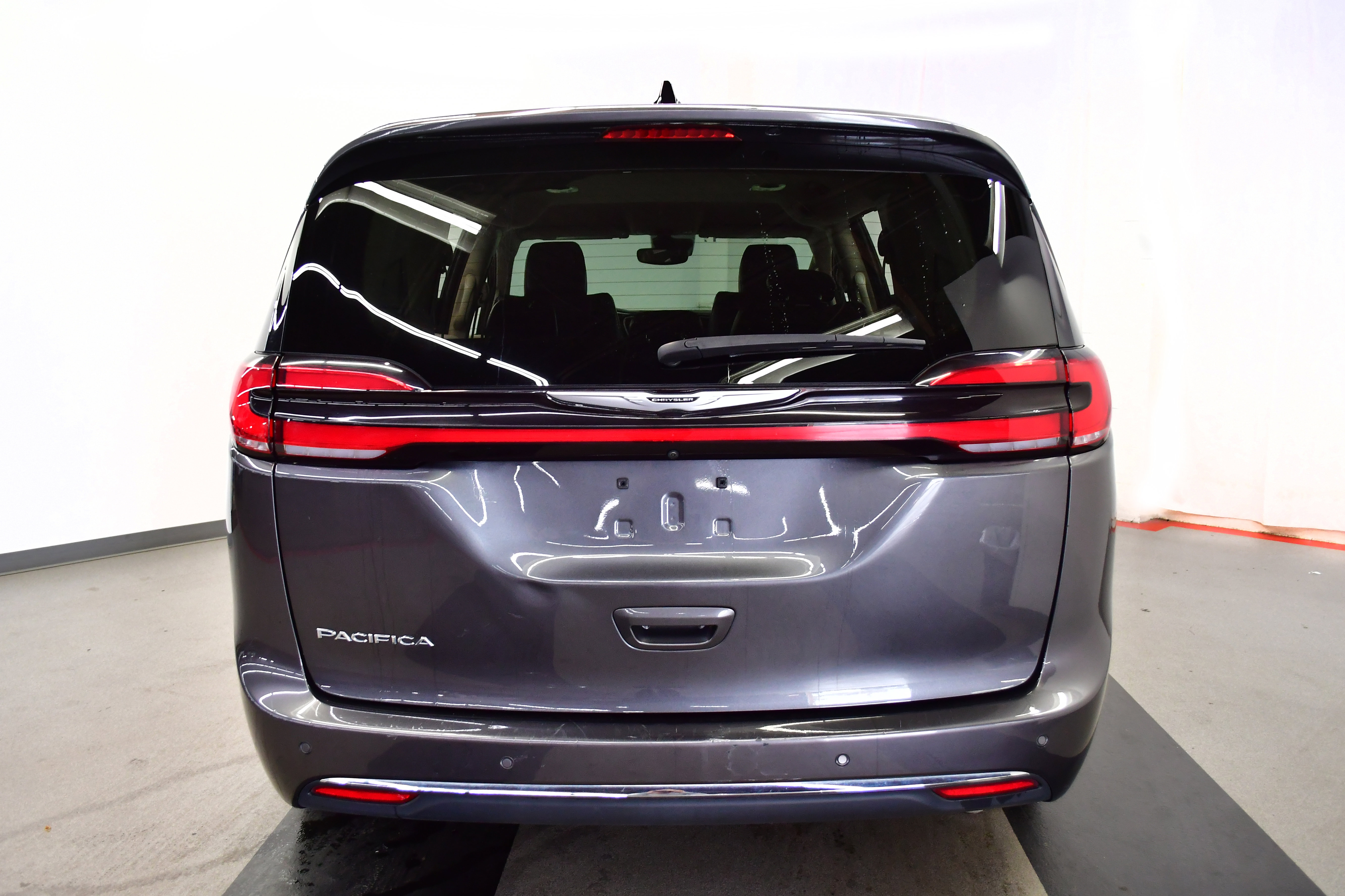 2023 Chrysler Pacifica Touring-L