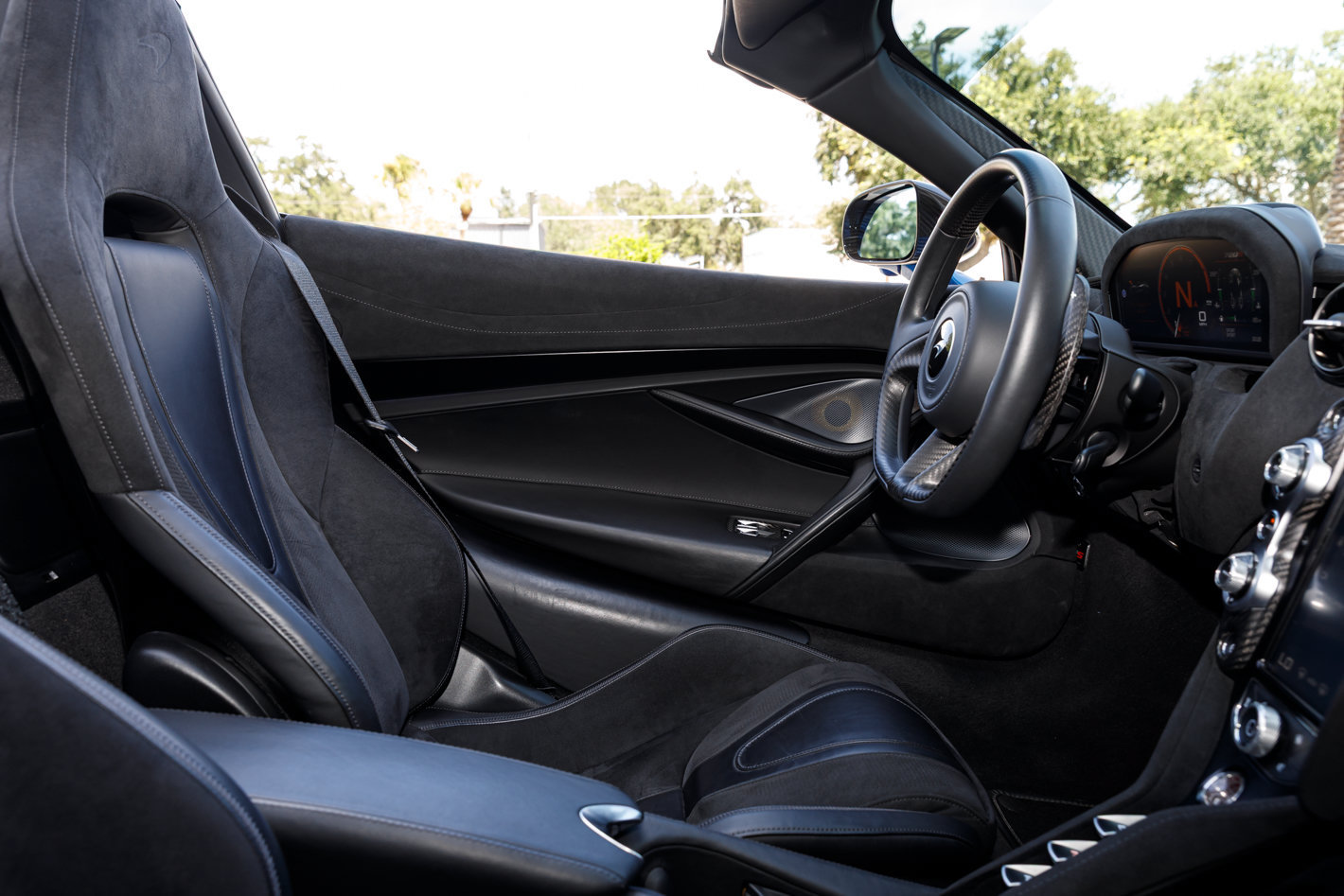 Used 2022 McLaren 720S Luxury photo 66