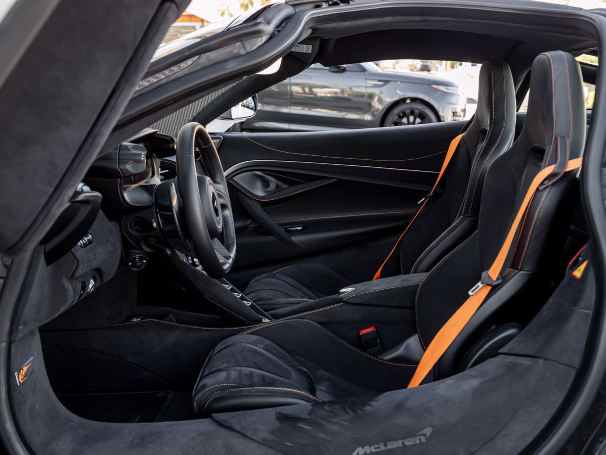 Used 2025 McLaren 750S photo 16