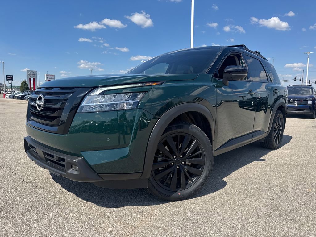 Used 2024 Nissan Pathfinder Platinum w/ Black Appearance Package