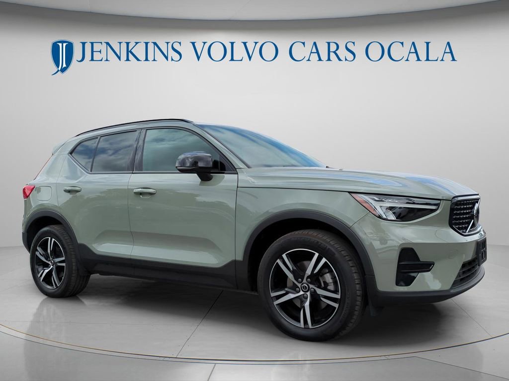 Certified 2024 Volvo XC40 B5 Core