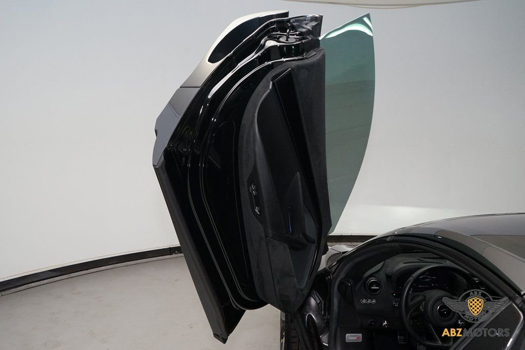 Used 2020 McLaren 720S Spider photo 10