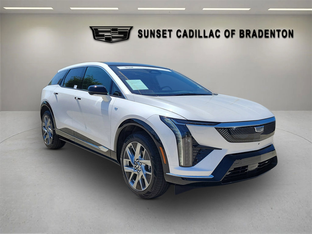 Certified 2025 Cadillac Optiq Luxury 2 w/ LPO, Floor Liner Package