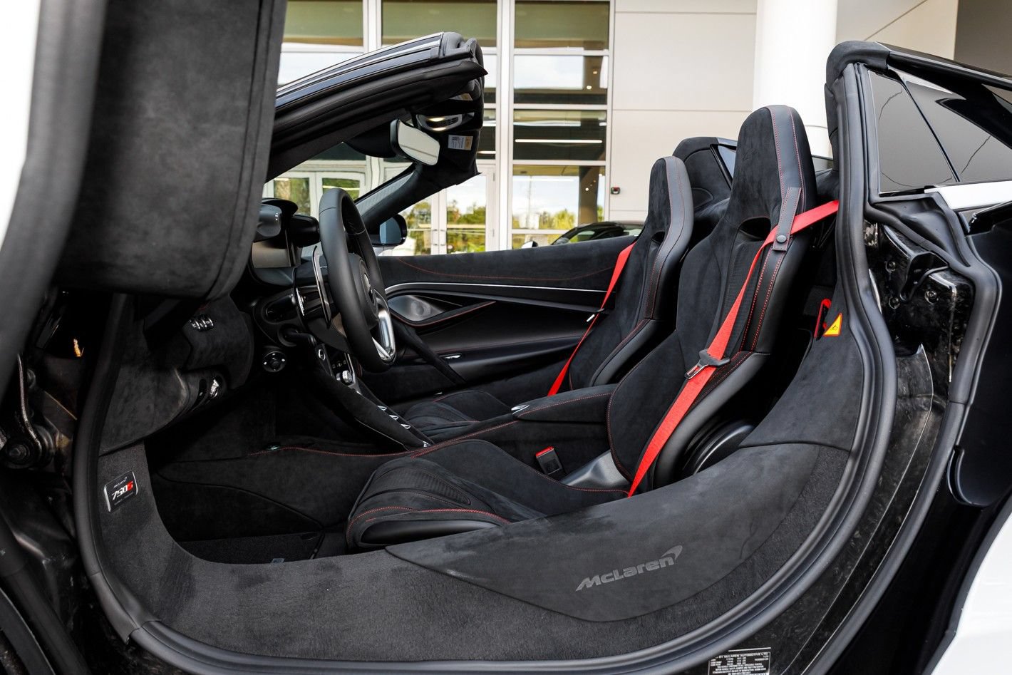 Used 2026 McLaren 750S Spider photo 30