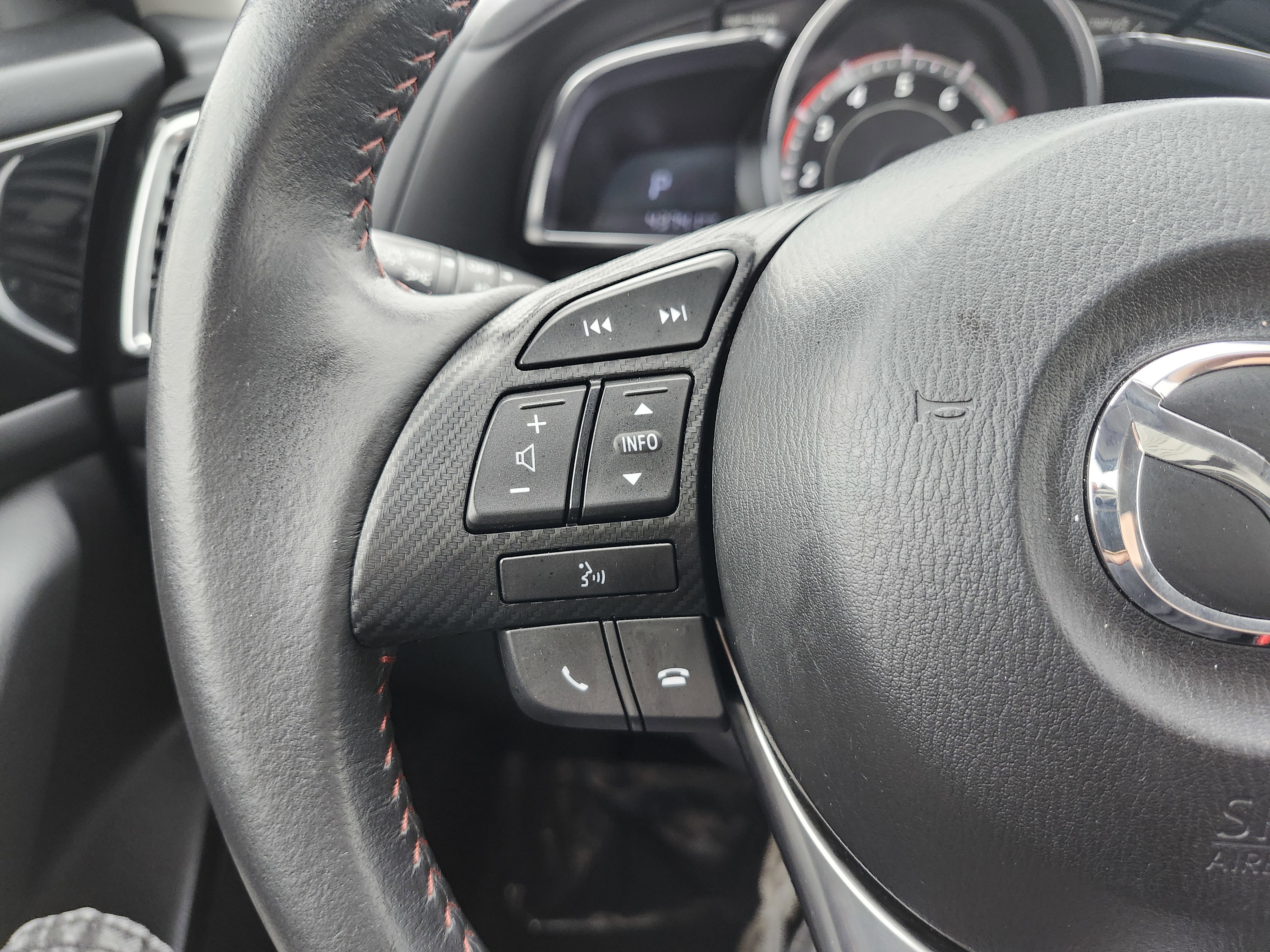 2014 MAZDA Mazda3 s Touring