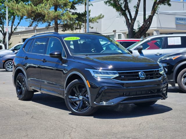 Certified 2024 Volkswagen Tiguan SE R-Line