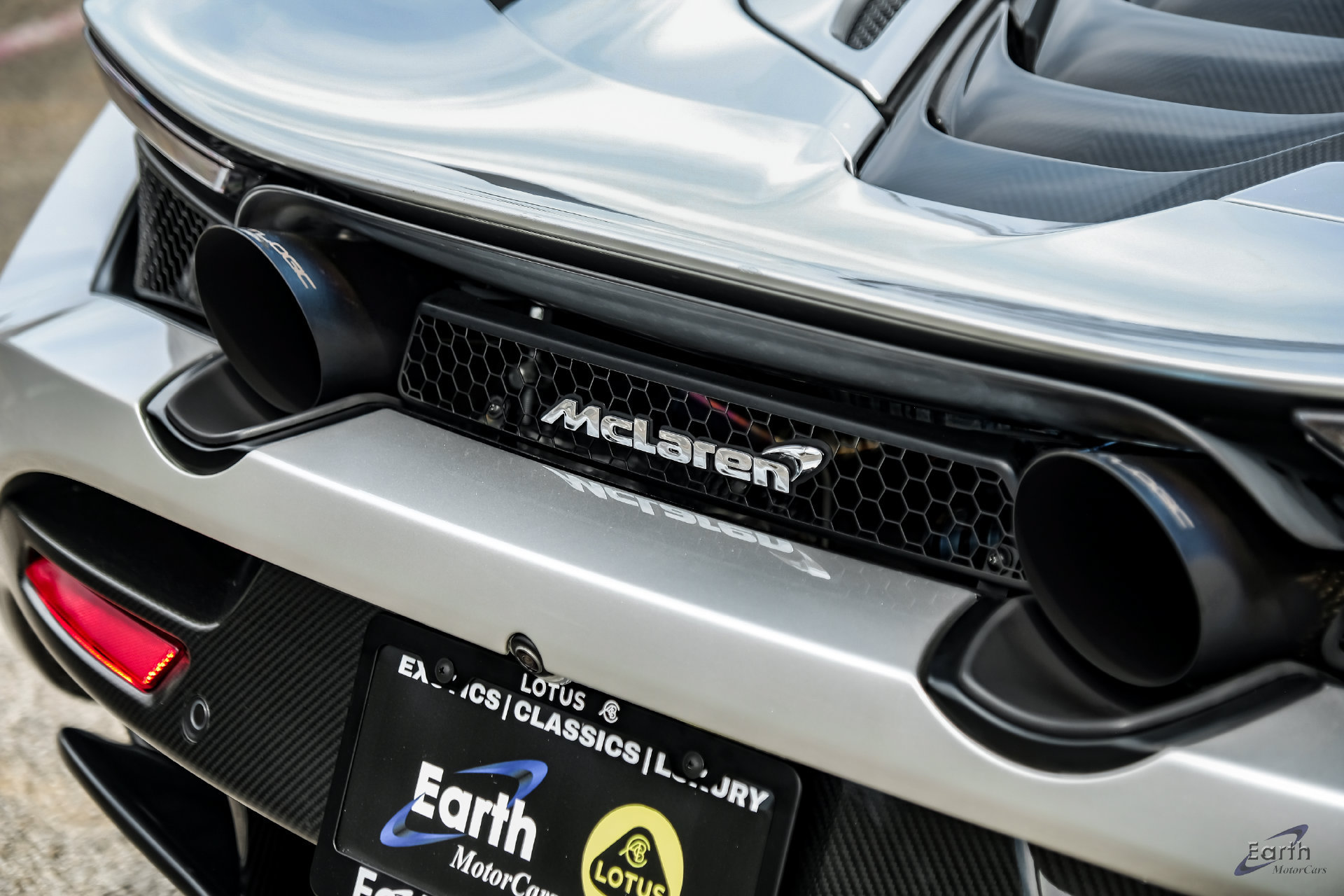 Used 2020 McLaren 720S Luxury photo 23