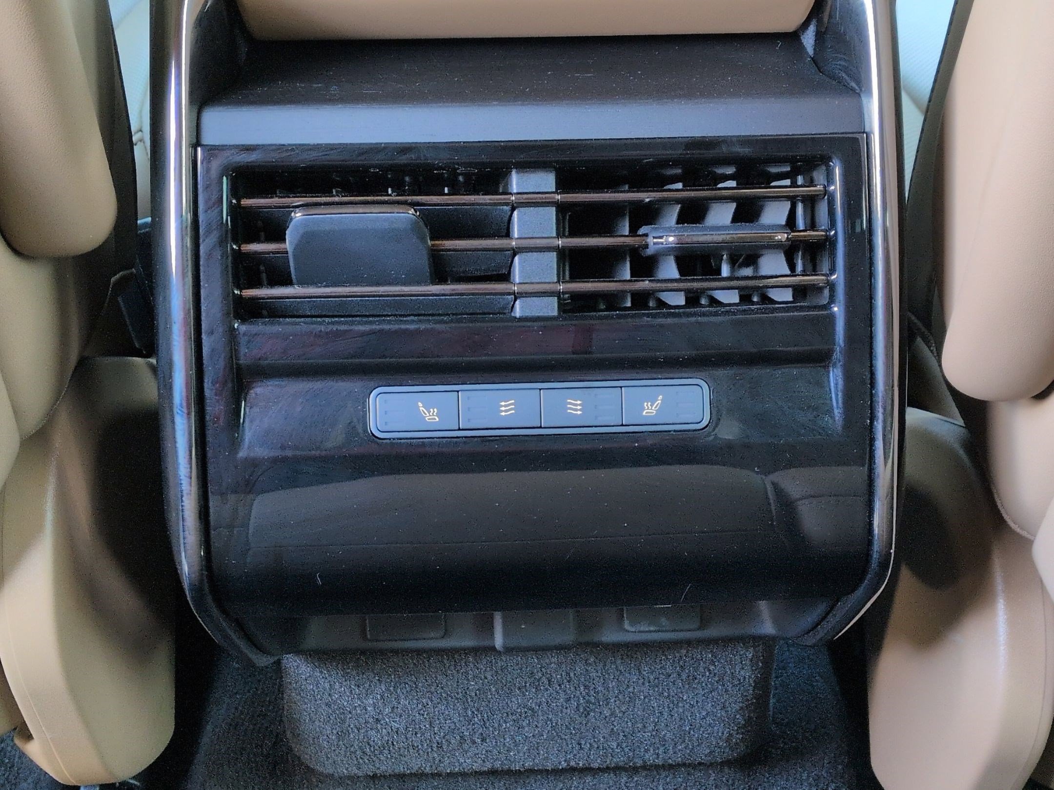 2024 Land Rover Range Rover Sport SE