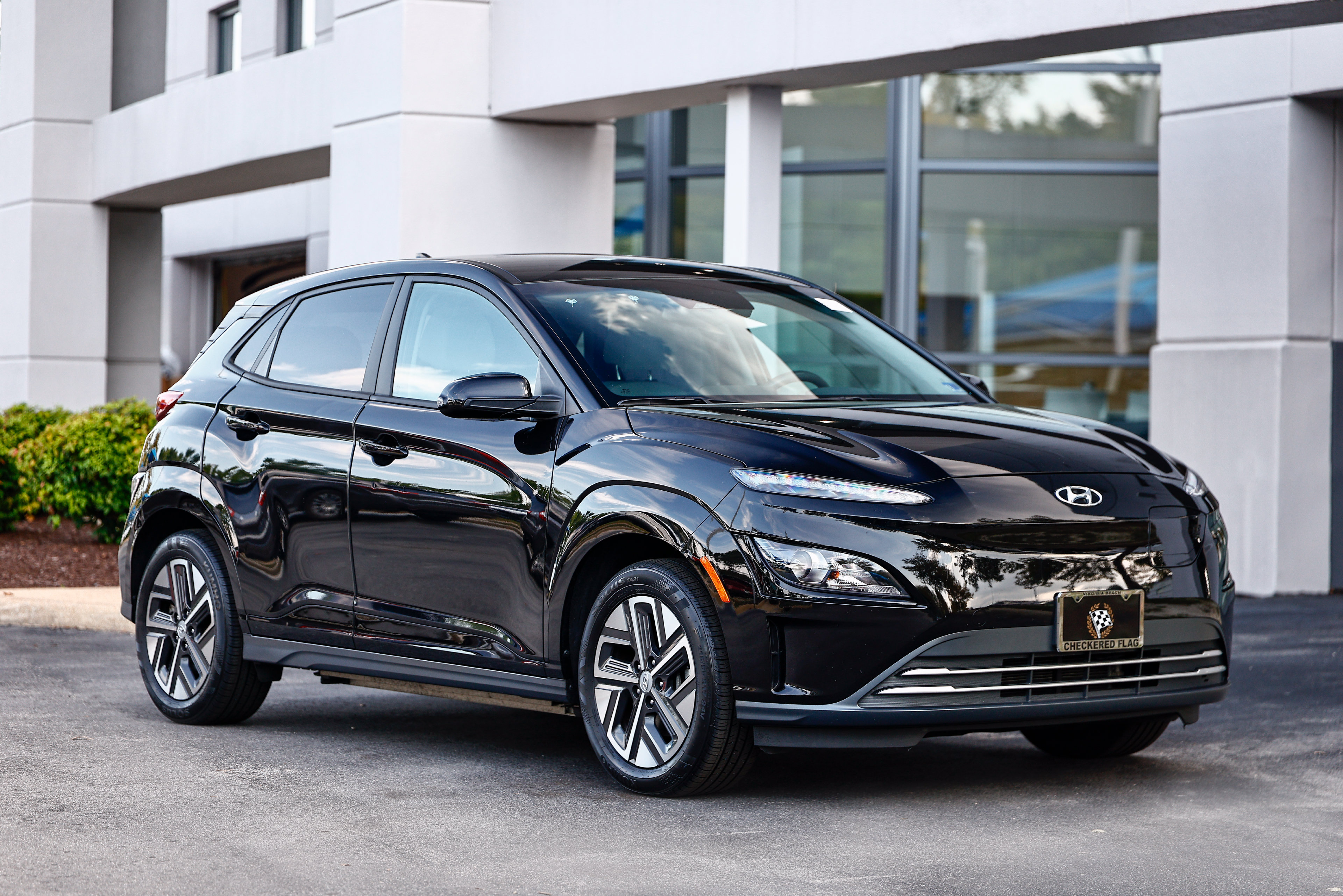 Used 2023 Hyundai Kona SE w/ Cargo Package