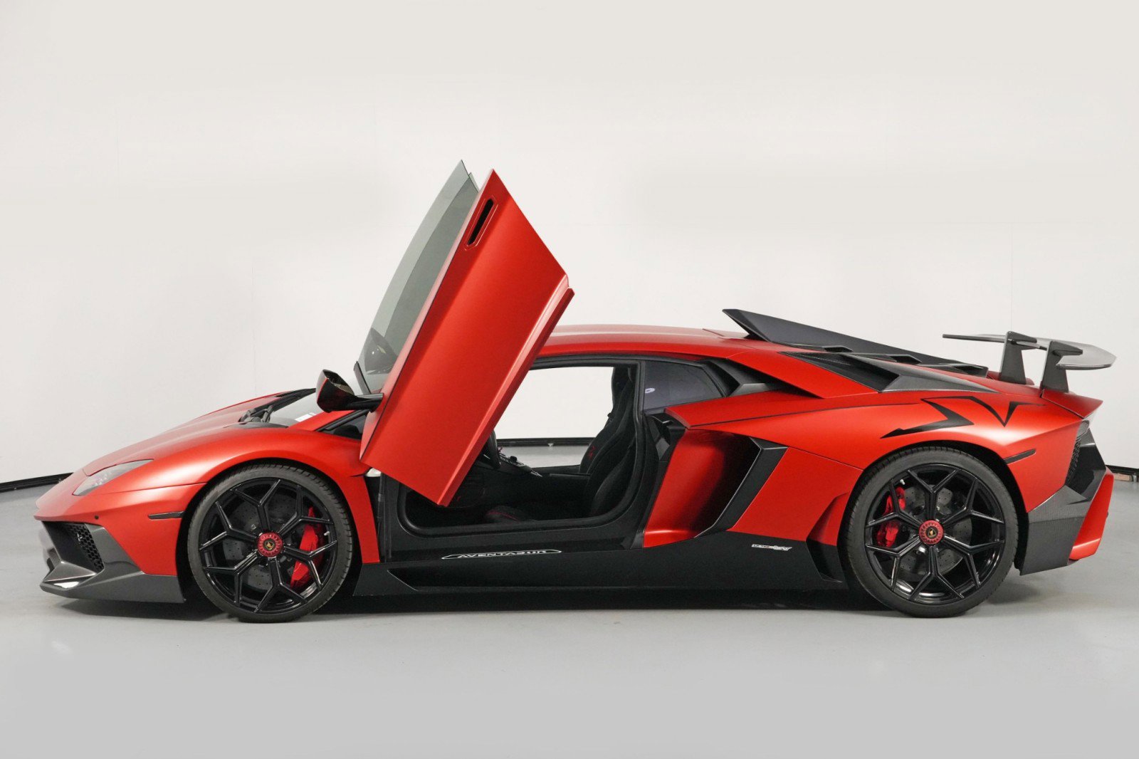 2017 Lamborghini Aventador S
