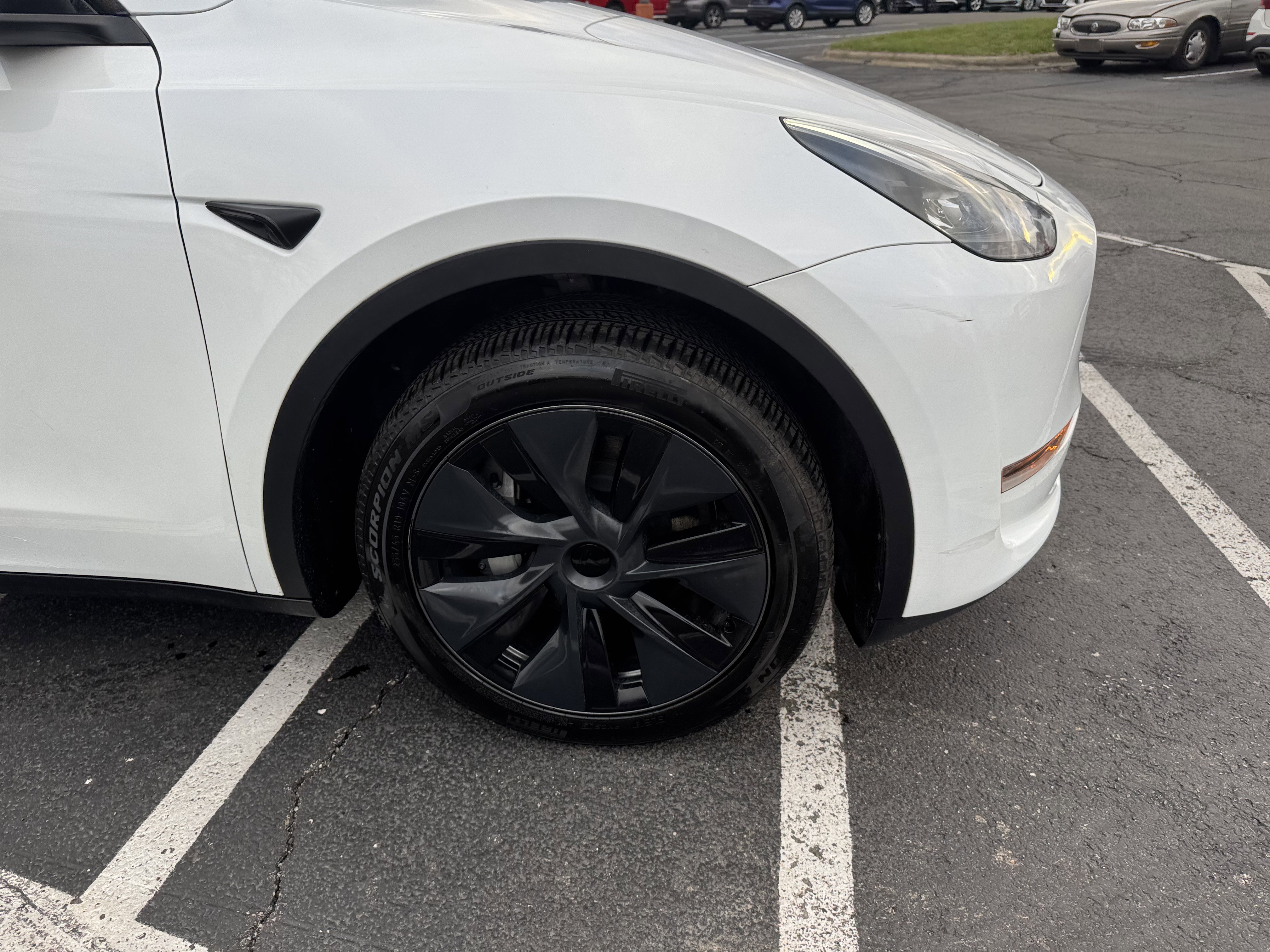 2024 Tesla Model Y Long Range