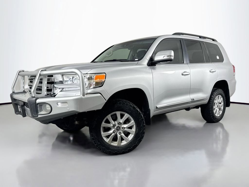 2016 Toyota Land Cruiser