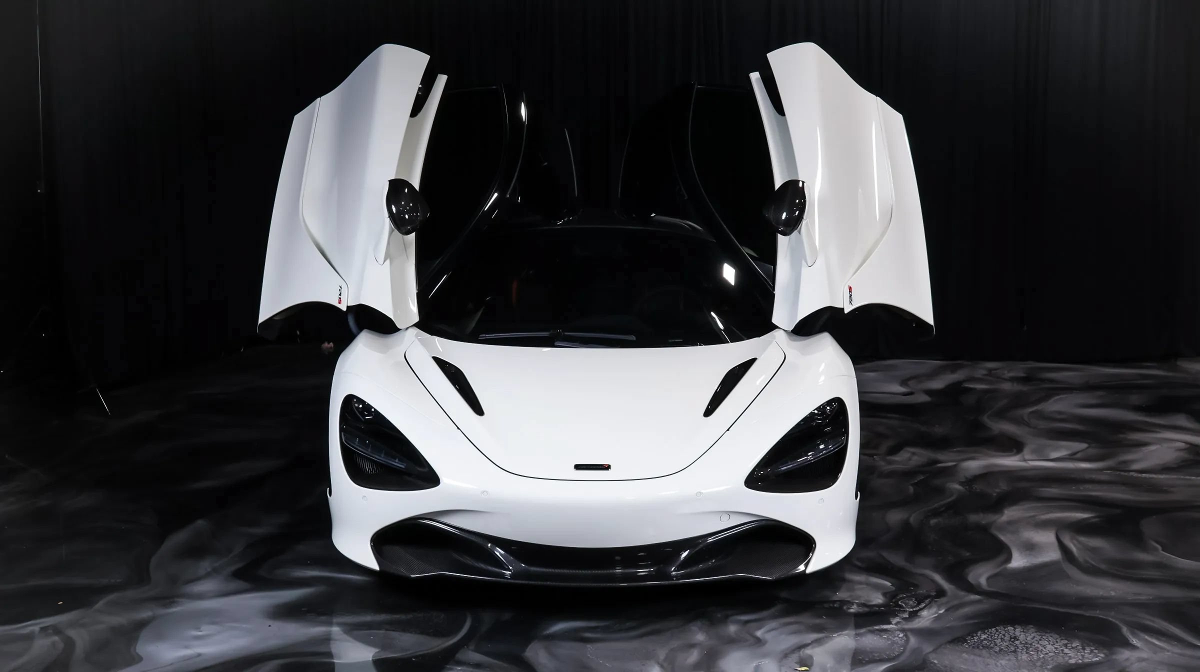 Used 2018 McLaren 720S Performance photo 11