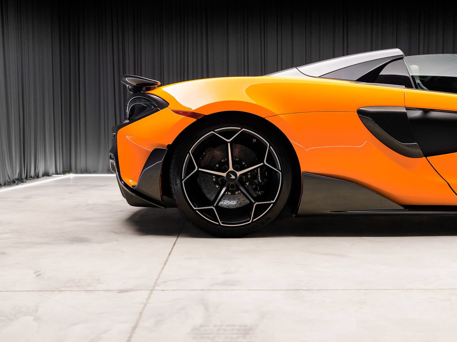 Used 2020 McLaren 600LT Spider photo 31