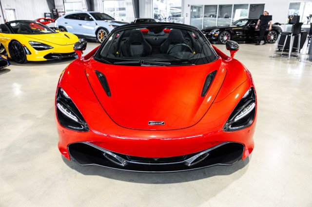 Used 2022 McLaren 720S Performance photo 9