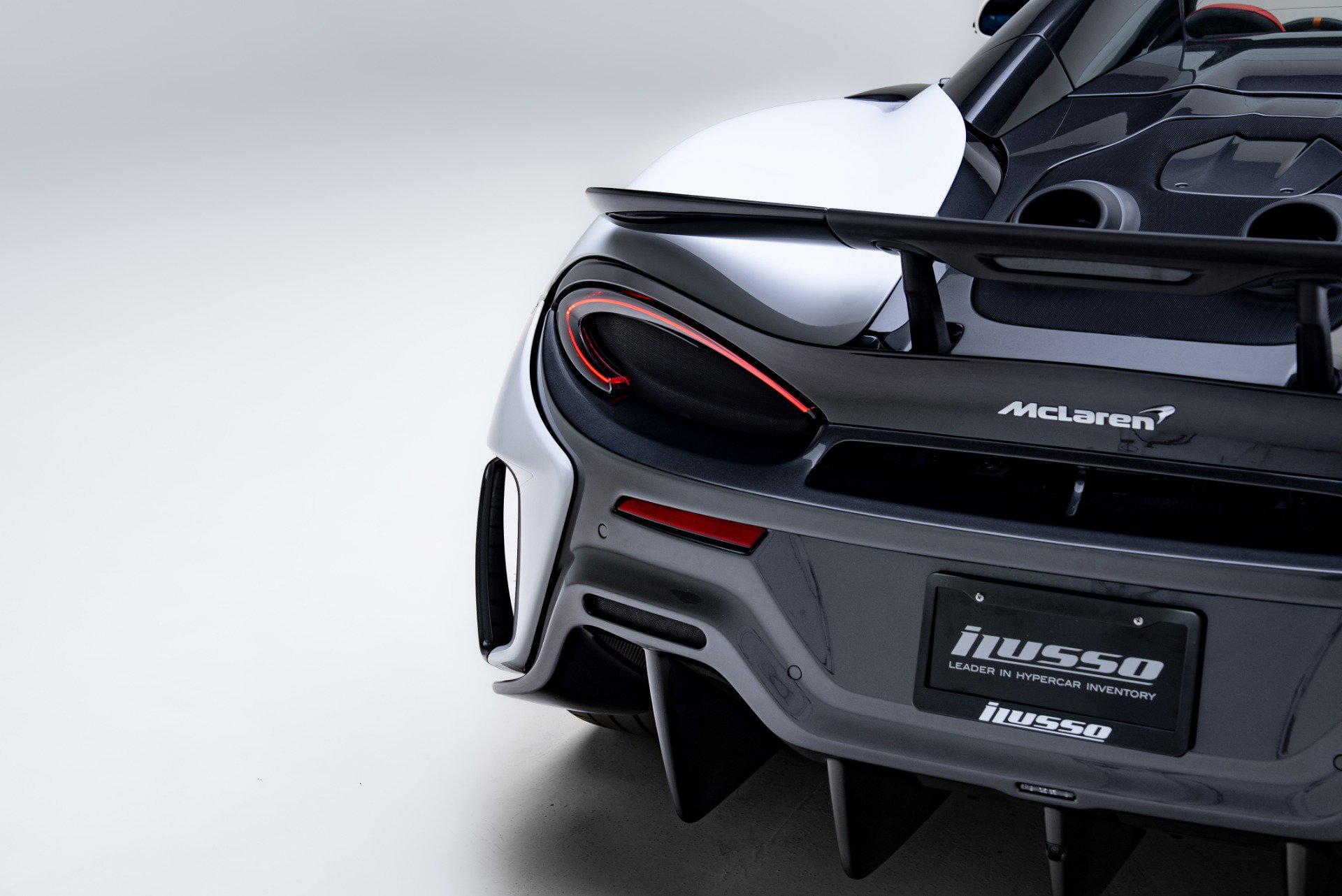 Used 2020 McLaren 600LT Spider photo 12