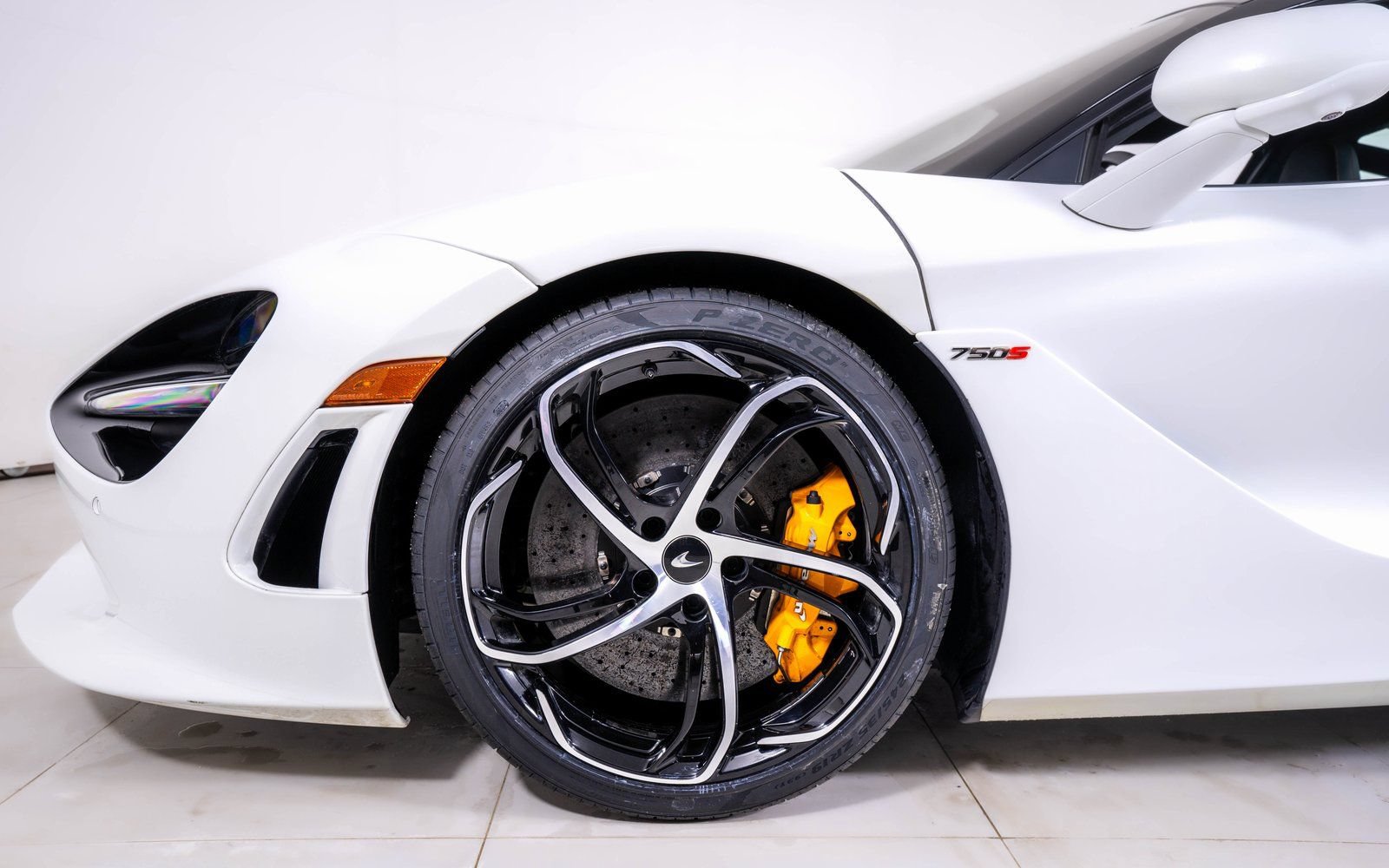 Used 2025 McLaren 750S photo 12