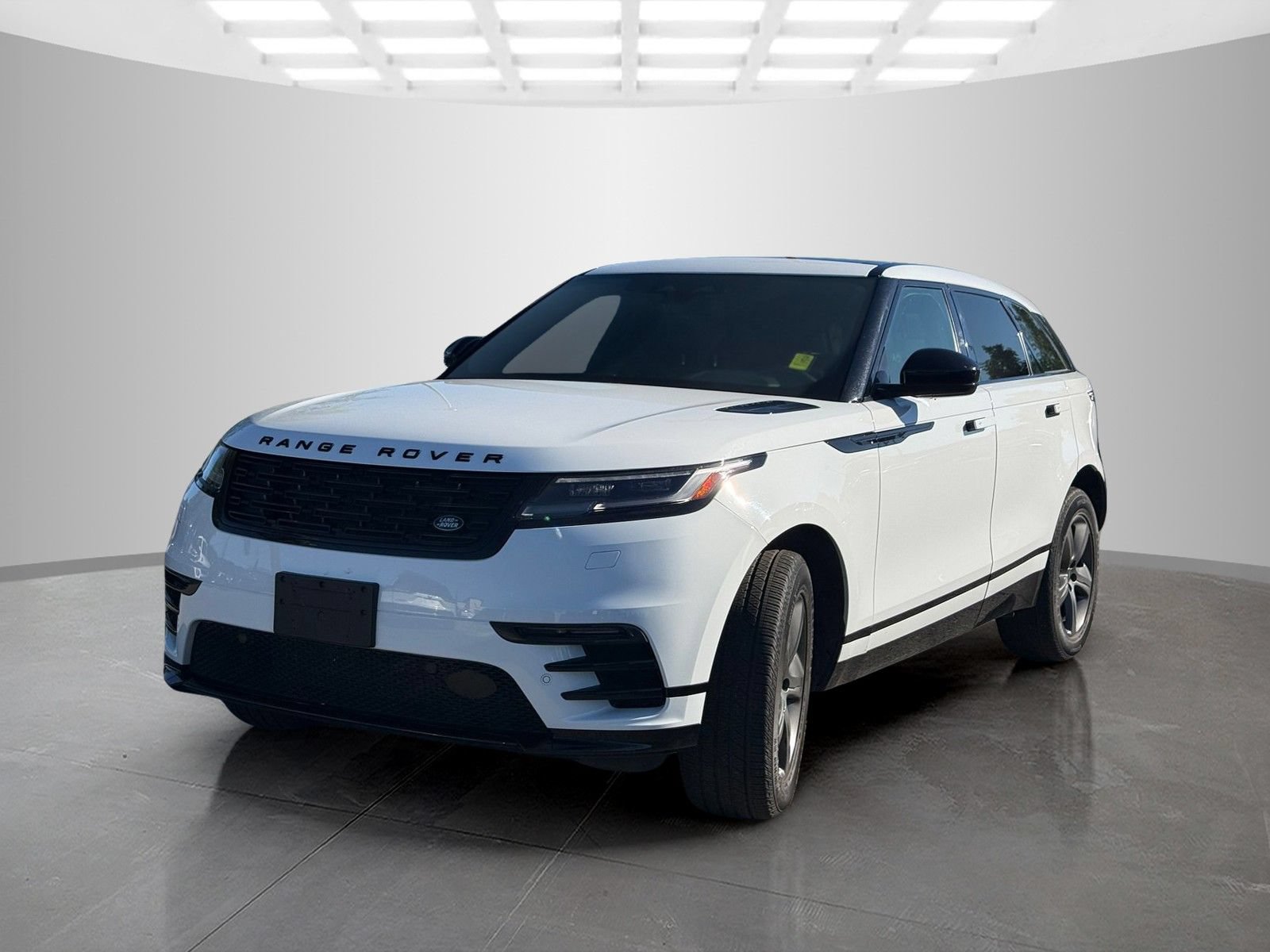 Used 2025 Land Rover Range Rover Velar Dynamic SE