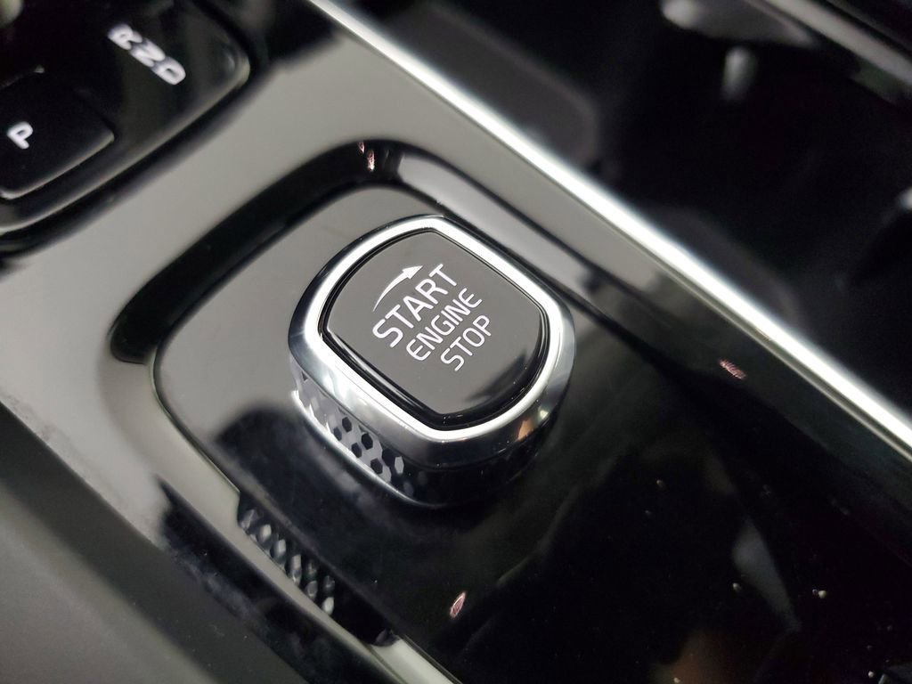 2024 Volvo Xc60 B5 Plus