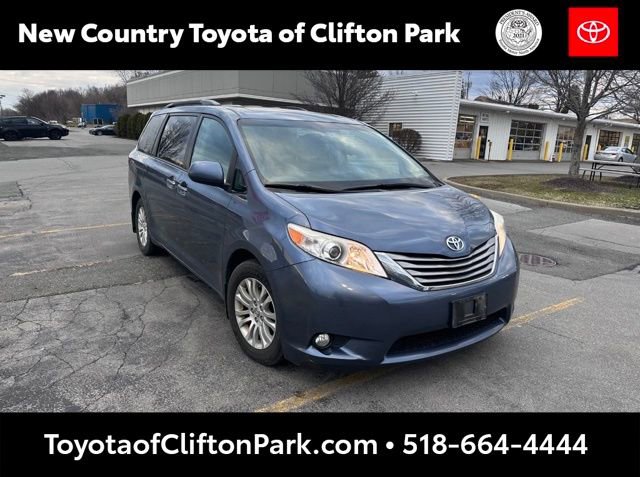Used 2017 Toyota Sienna XLE Premium