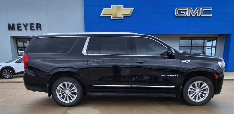 Used 2022 GMC Yukon XL SLT w/ SLT Premium Package