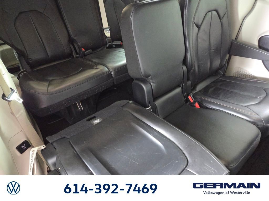 2017 Chrysler Pacifica Touring-L Plus