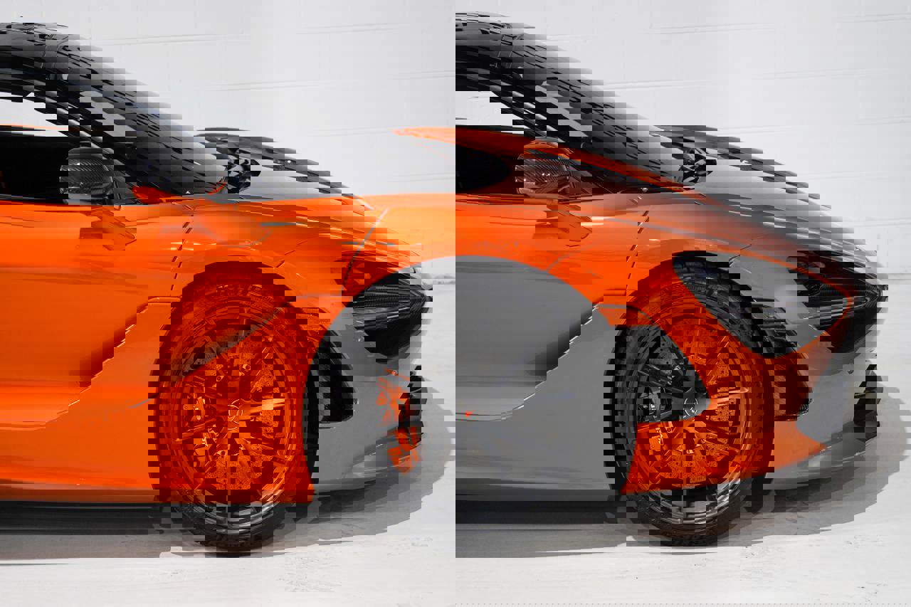 Used 2018 McLaren 720S Performance photo 22