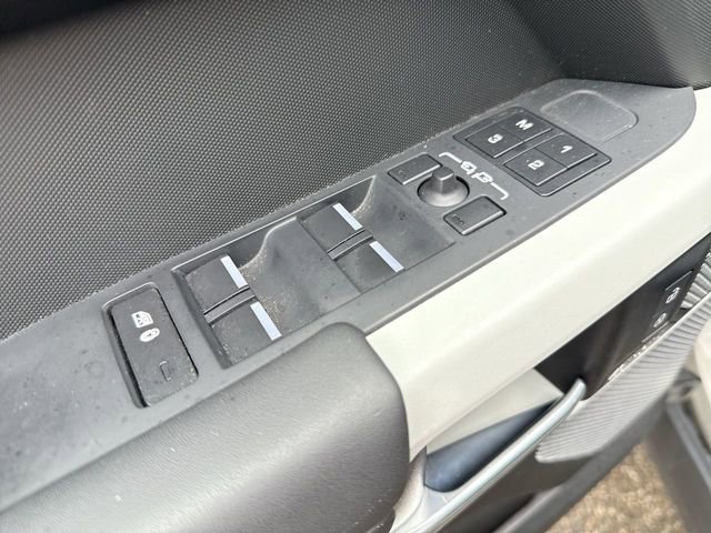 2023 Land Rover Defender 110 X-Dynamic SE