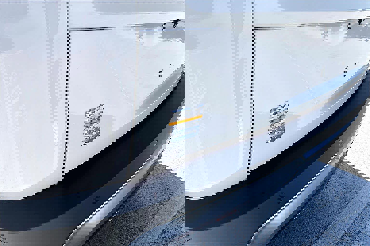 2024 Rivian R1S Adventure