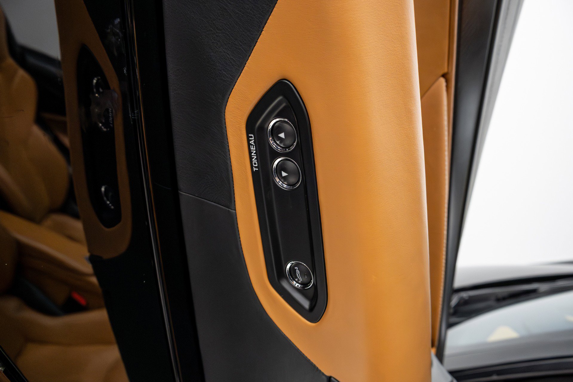 Used 2019 McLaren 720S Luxury photo 52