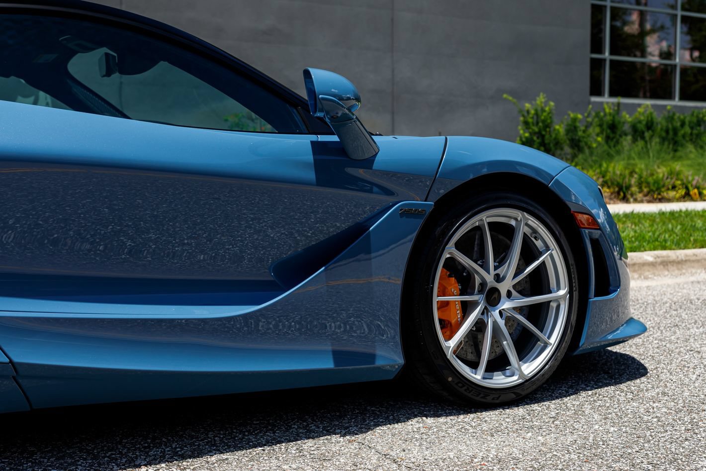 New 2027 McLaren 750S photo 17