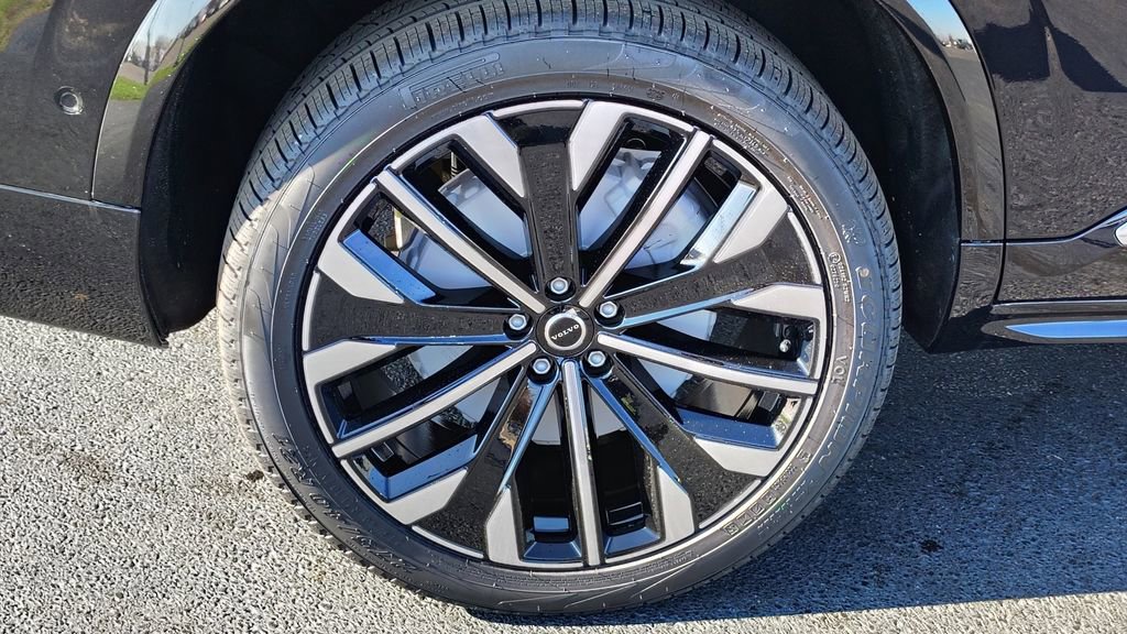 2026 Volvo Xc90 B6 Plus