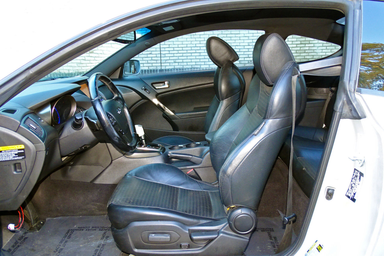 2013 Hyundai Genesis 3.8