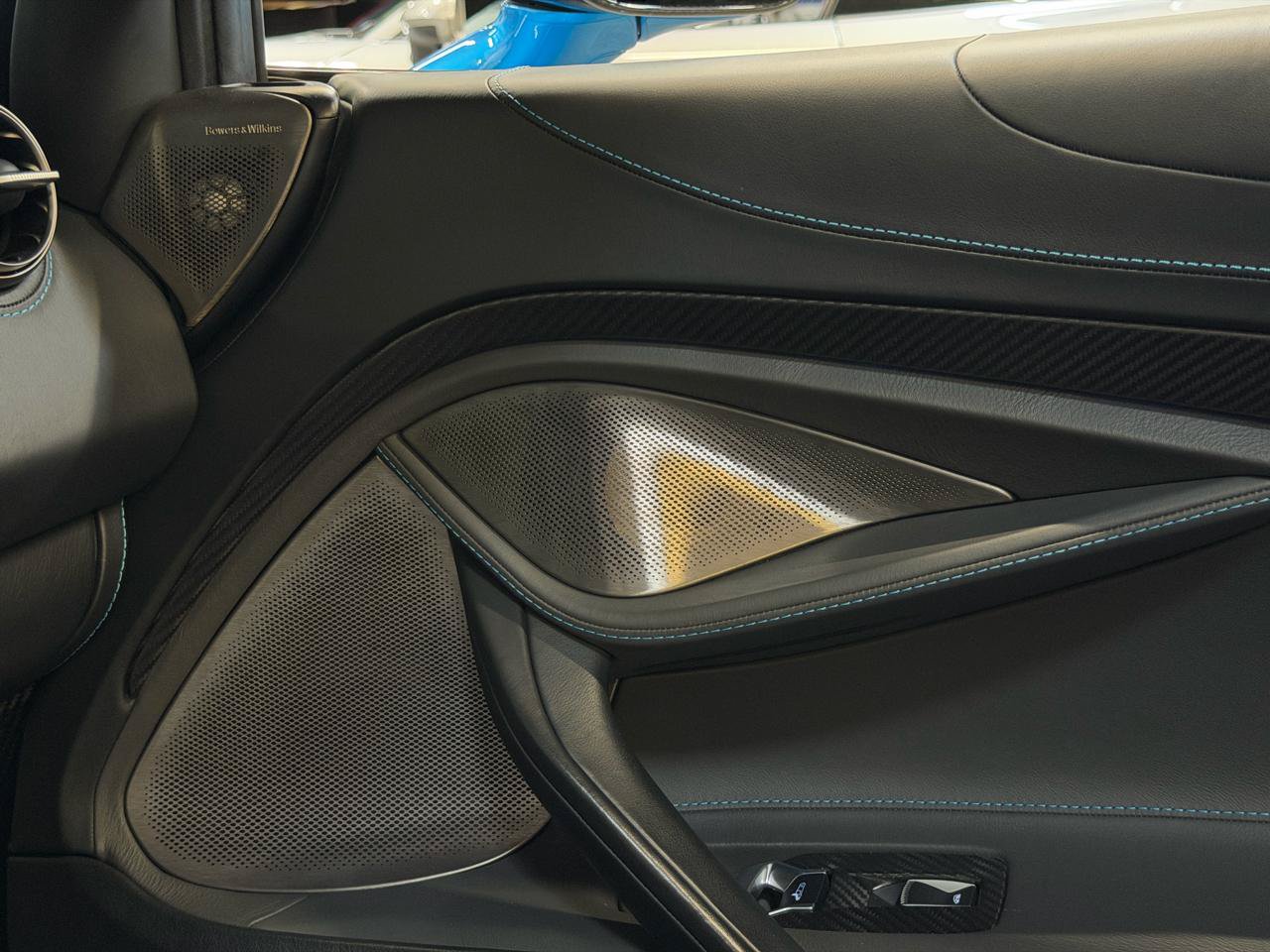 Used 2020 McLaren 720S Luxury photo 24