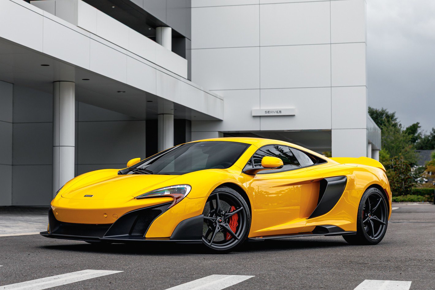 Used 2016 McLaren 675LT Coupe photo 10