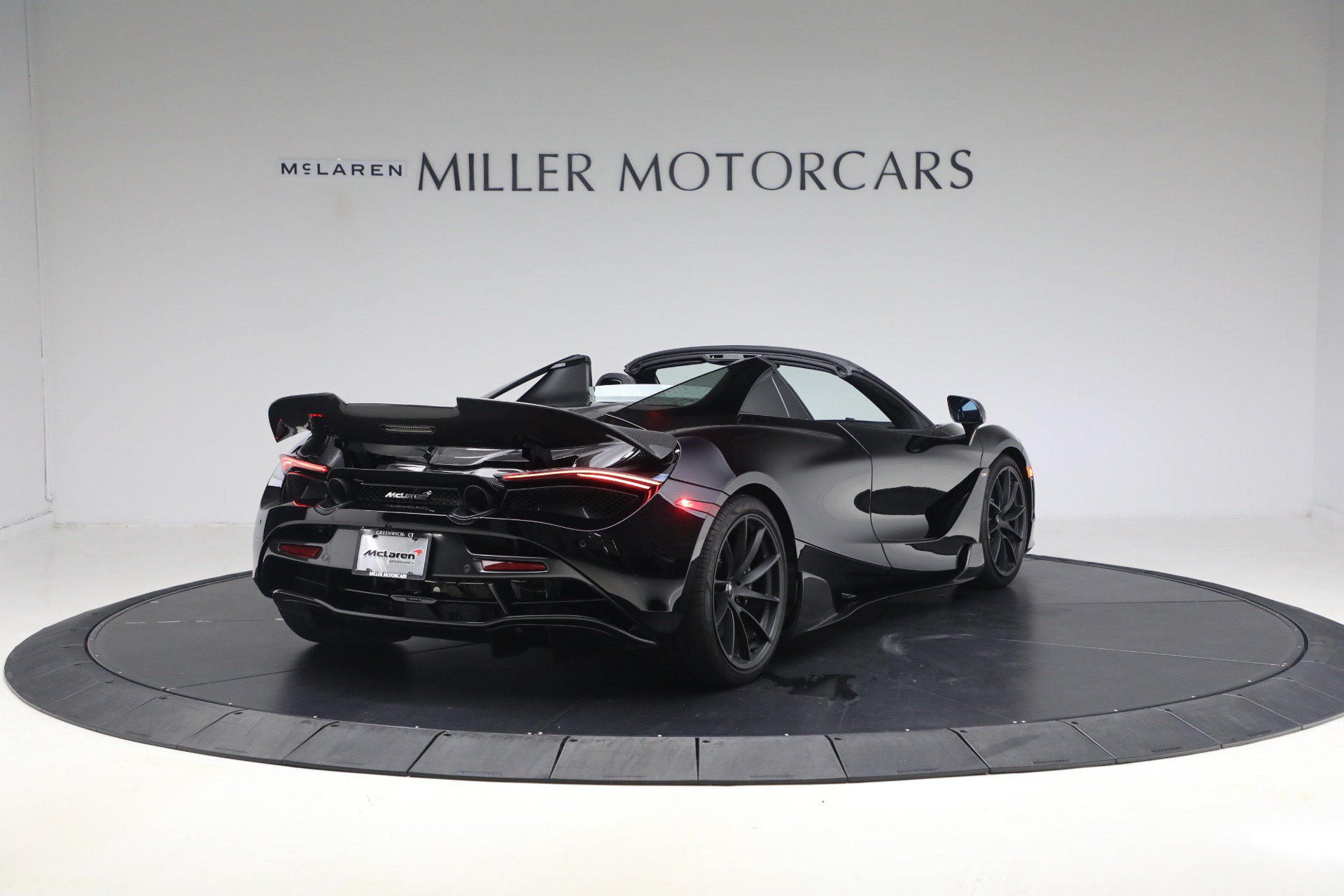 Used 2020 McLaren 720S Performance photo 7