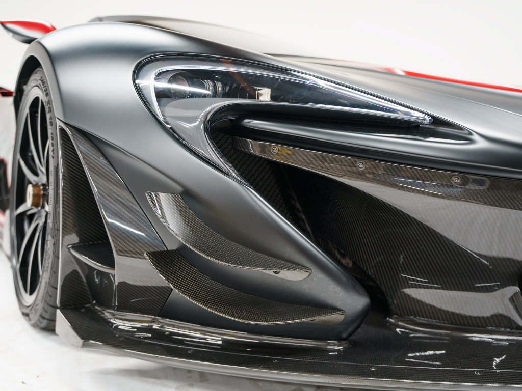 Used 2015 McLaren P1 photo 6