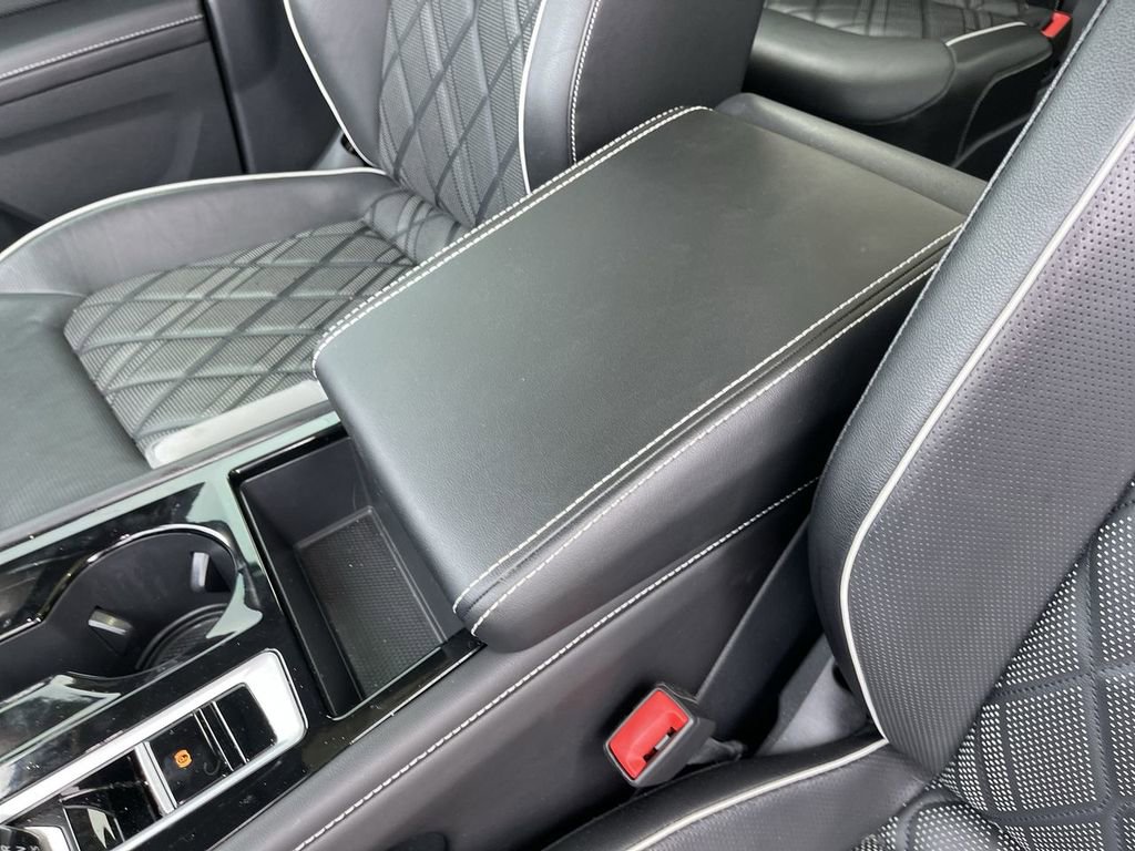 2024 Volkswagen Atlas SEL Premium R-Line