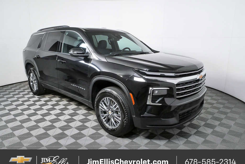2025 Chevrolet Traverse LT