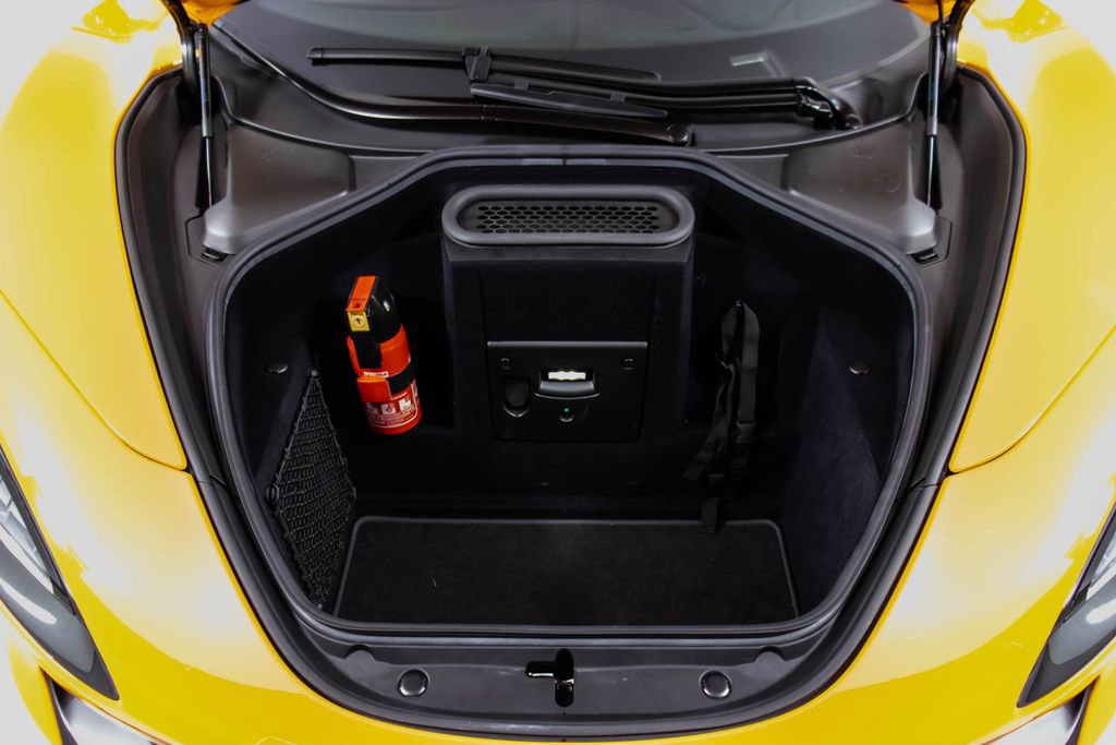 Used 2021 McLaren 720S Performance photo 13