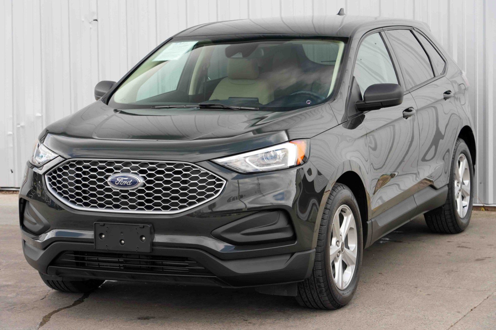 2023 Ford Edge SE