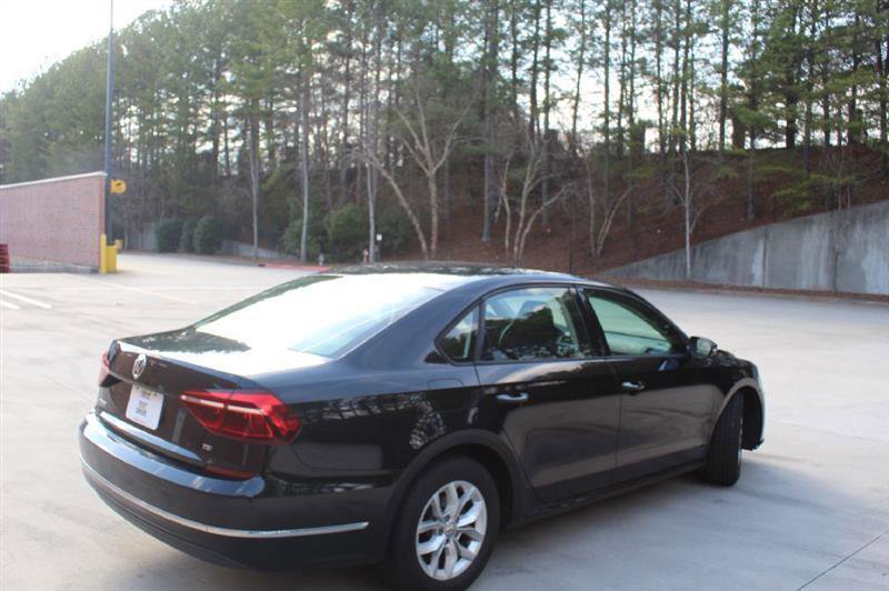 2018 Volkswagen Passat 2.0T S