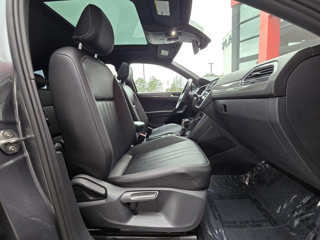 2022 Volkswagen Tiguan SE R-Line