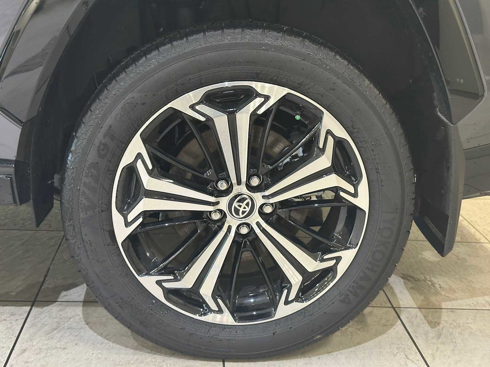 2025 Toyota RAV4 XSE