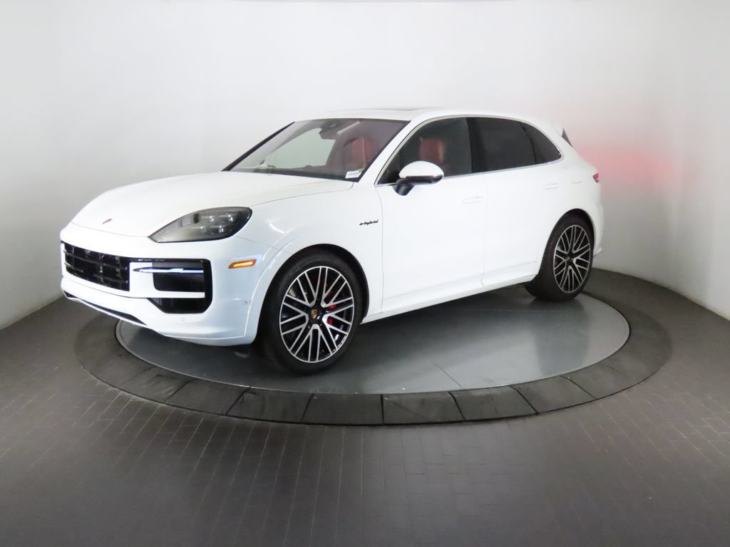 Certified 2025 Porsche Cayenne S