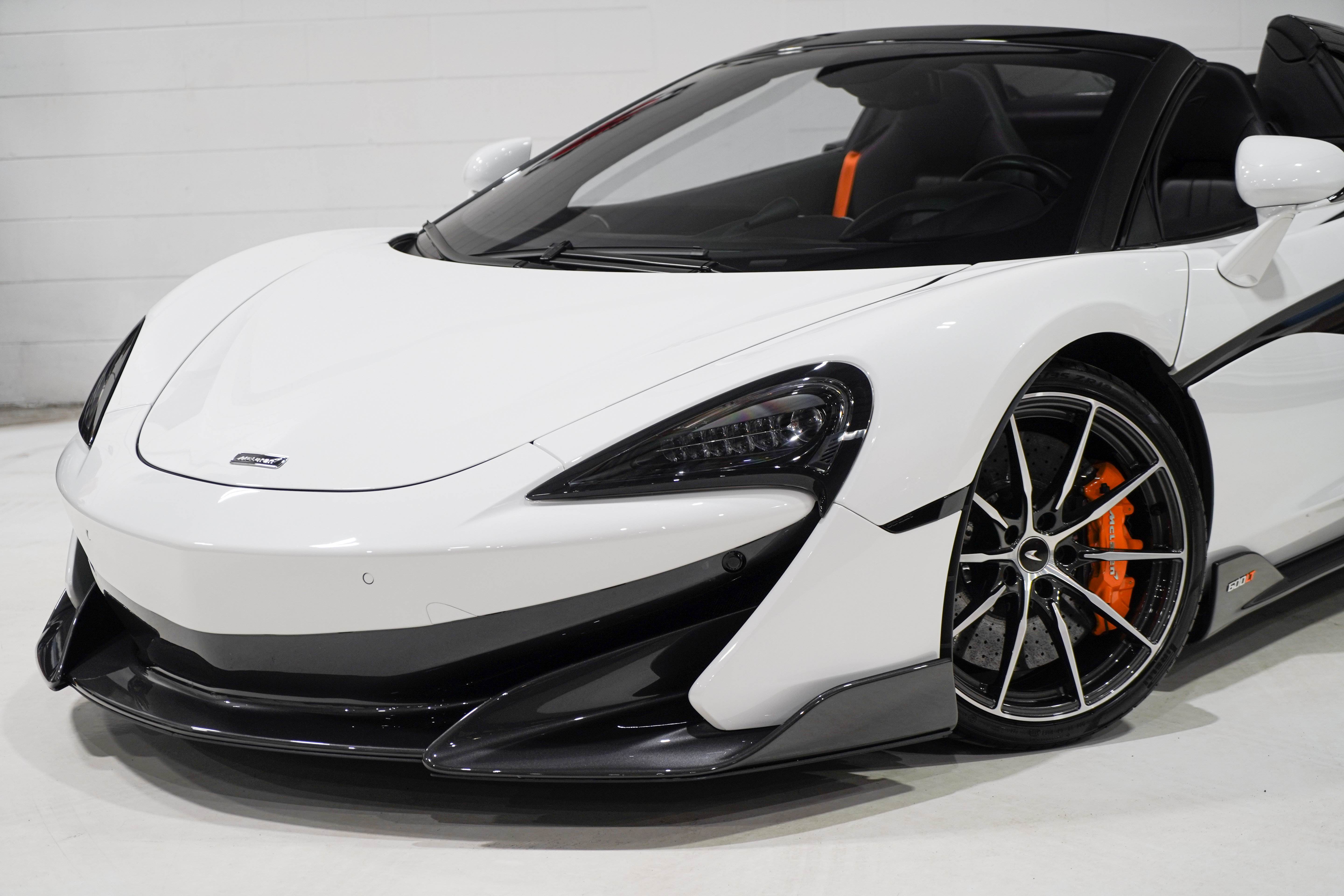Used 2020 McLaren 600LT Spider photo 34