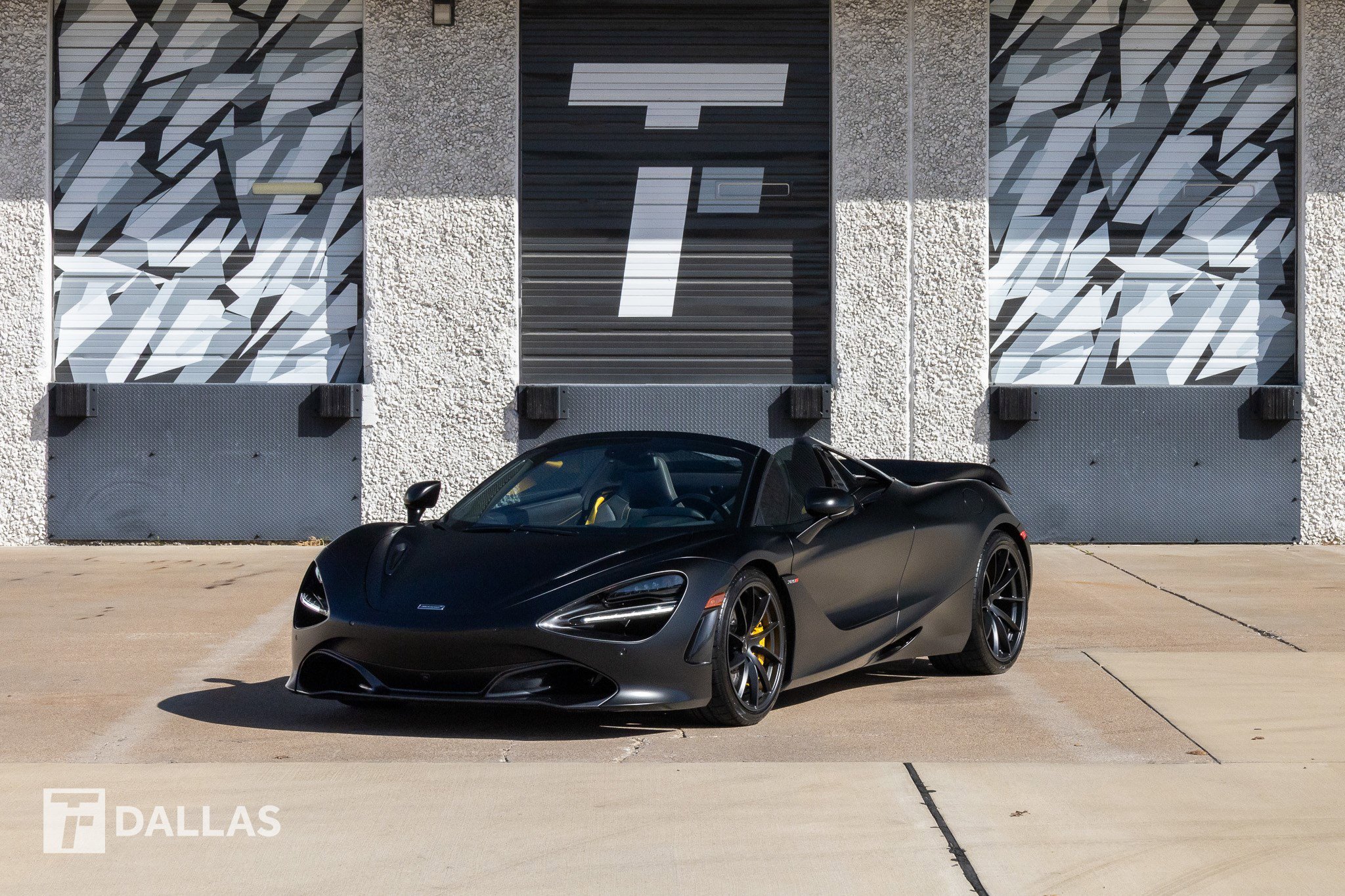 Used 2022 McLaren 720S Luxury photo 6